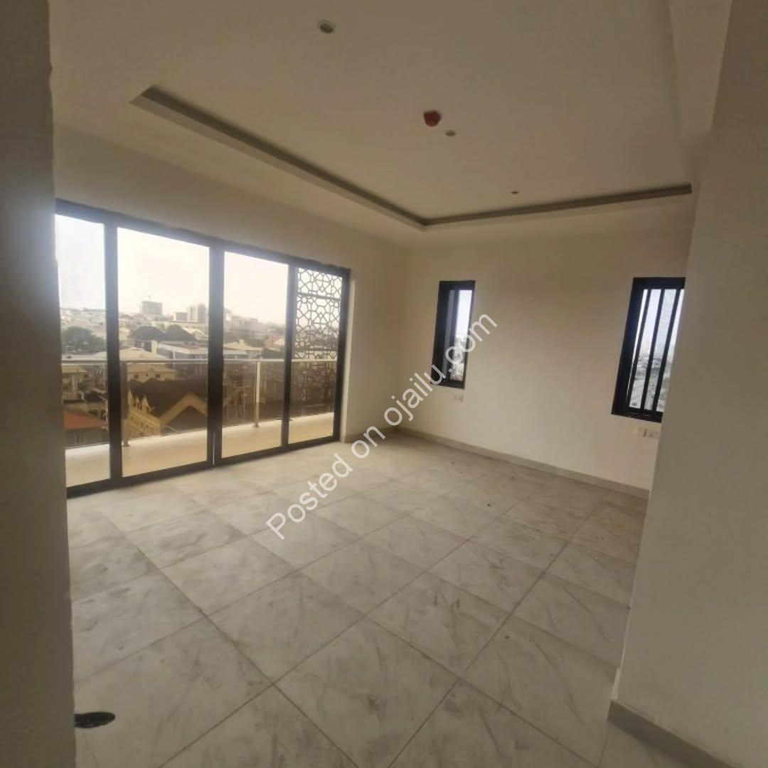 Your Ikate Oasis: 3 Beds, Serviced & Elevator Ready – ₦450M