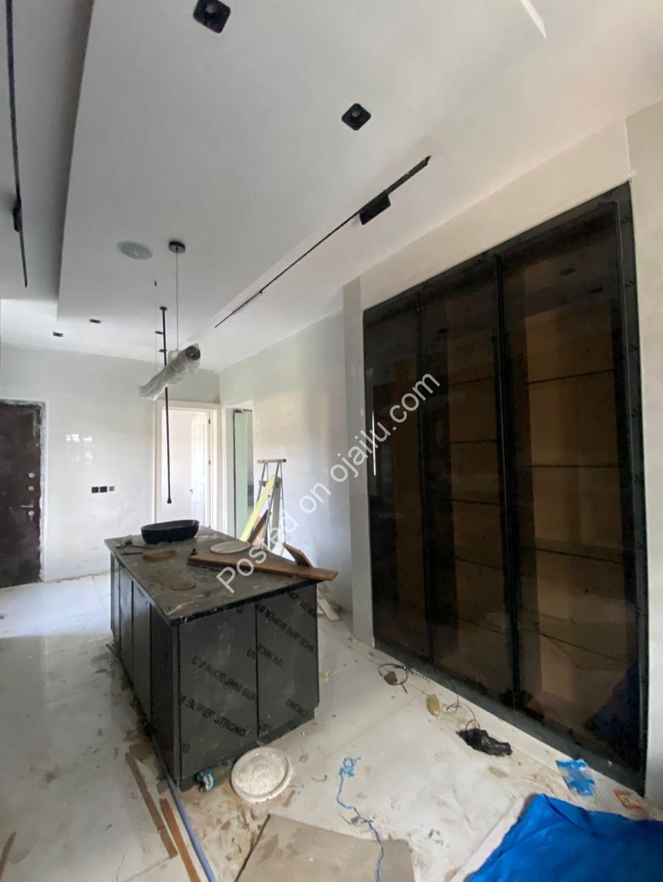 Ikate’s Finest: 5-Bed Brand New Home with Cinema