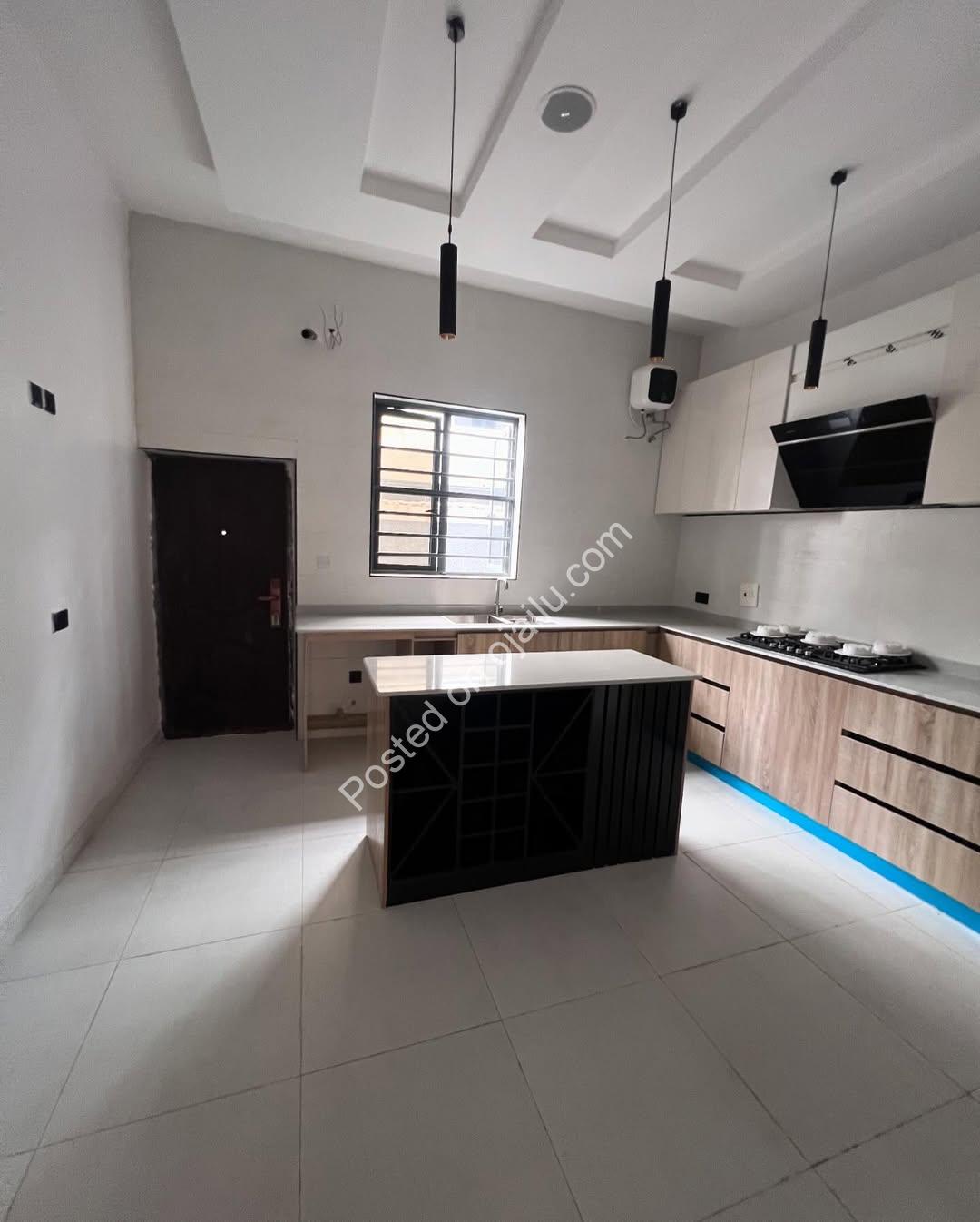 4 BEDROOM SEMI DETACHED DUPLEX