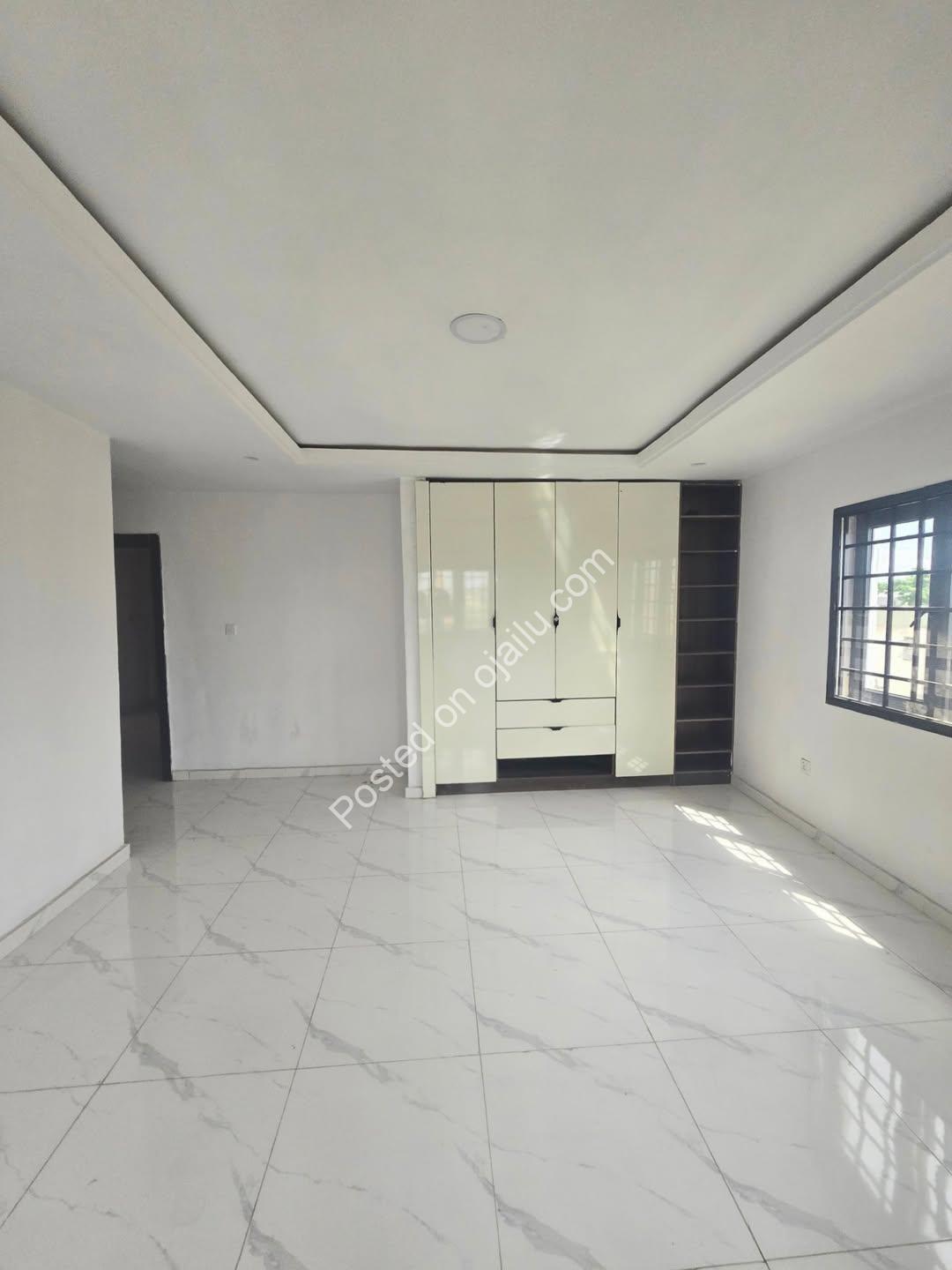 3 Modern Ensuite Flats + BQ – Maryland Gem