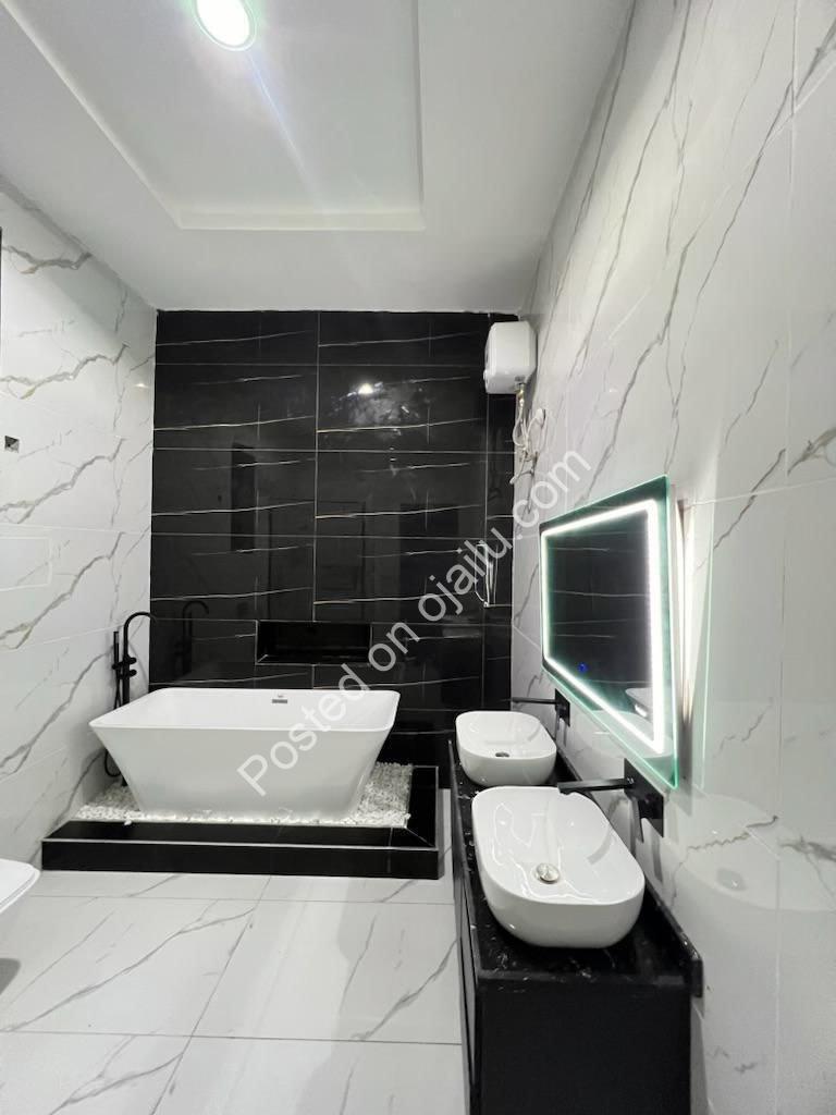 Orchid Masterpiece: 5-Bed Smart Home with Cinema & Pool
