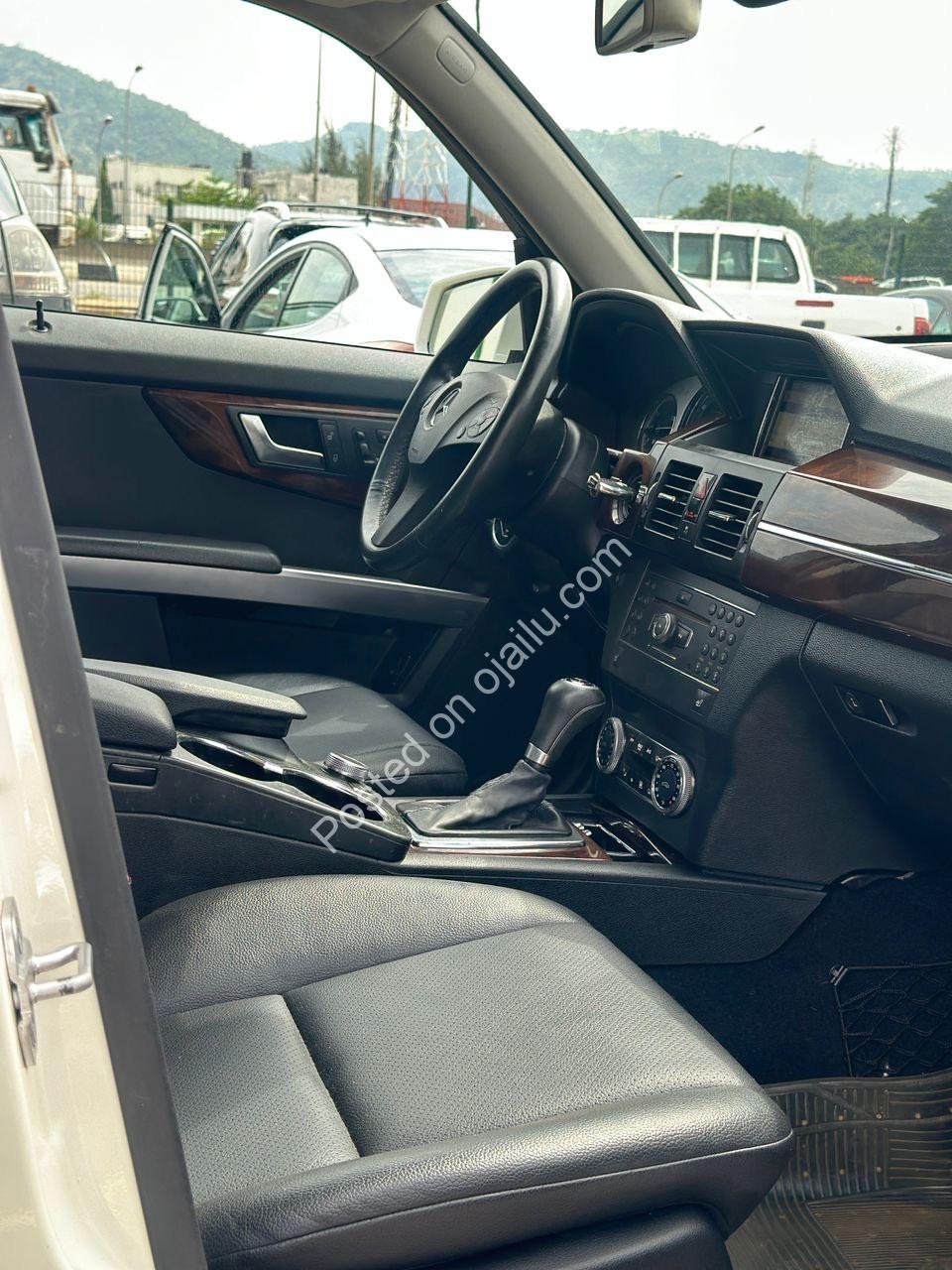 2011 GLK 350: Belgian Purity, Drive Away