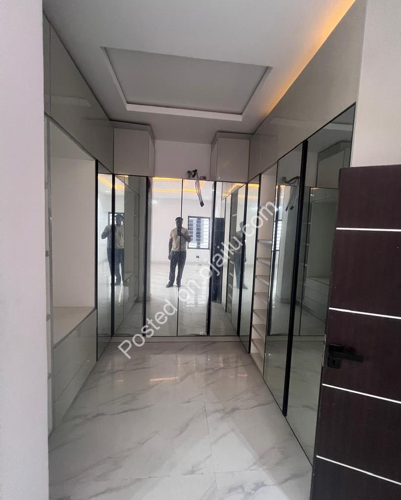 Lease a Life of Splendor at Ologolo