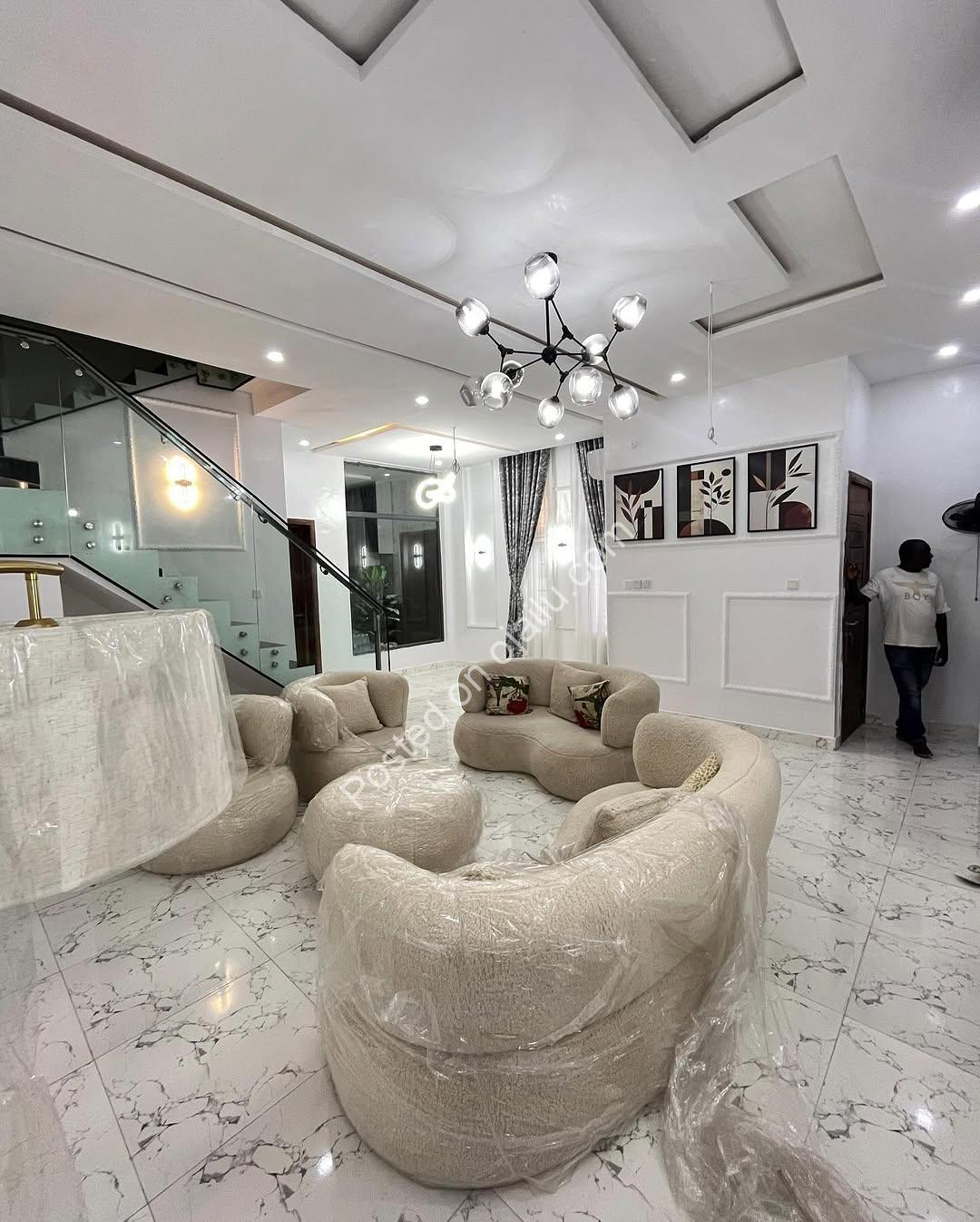 Your Dream Home Awaits in Agungi: 4-Bed Duplex