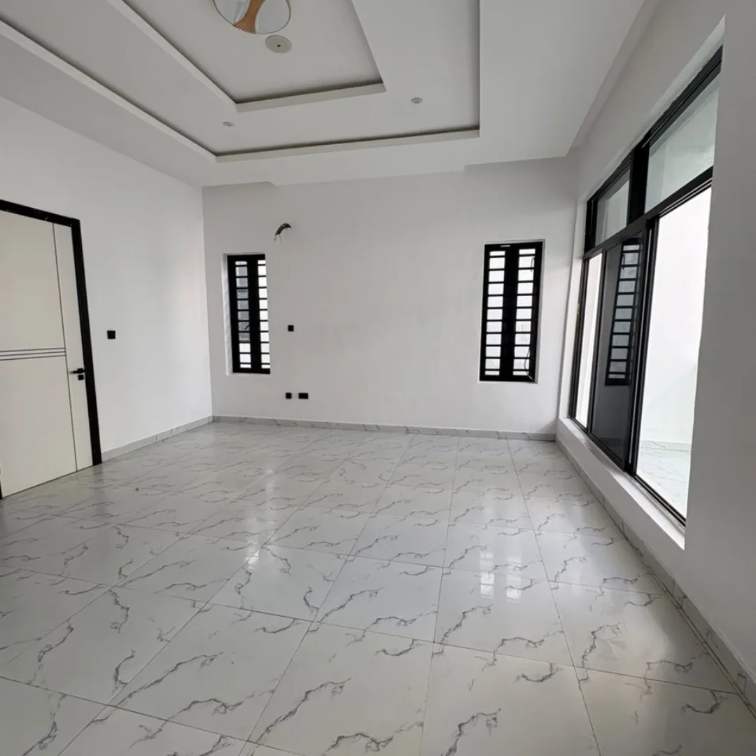 18hrs Power, 4-Bed Duplex with BQ in Orchid Lekki
