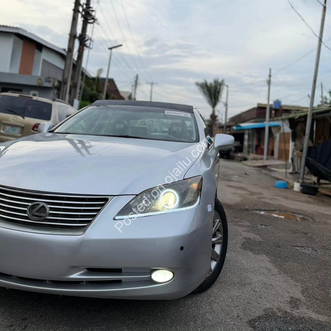 Lexus ES350 09: Pristine Luxury, Surulere’s Finest
