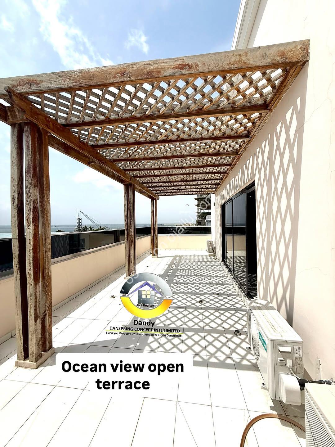 Experience Ocean-View Luxury: 6-Bed Duplex with Cinema & Rooftop Terrace