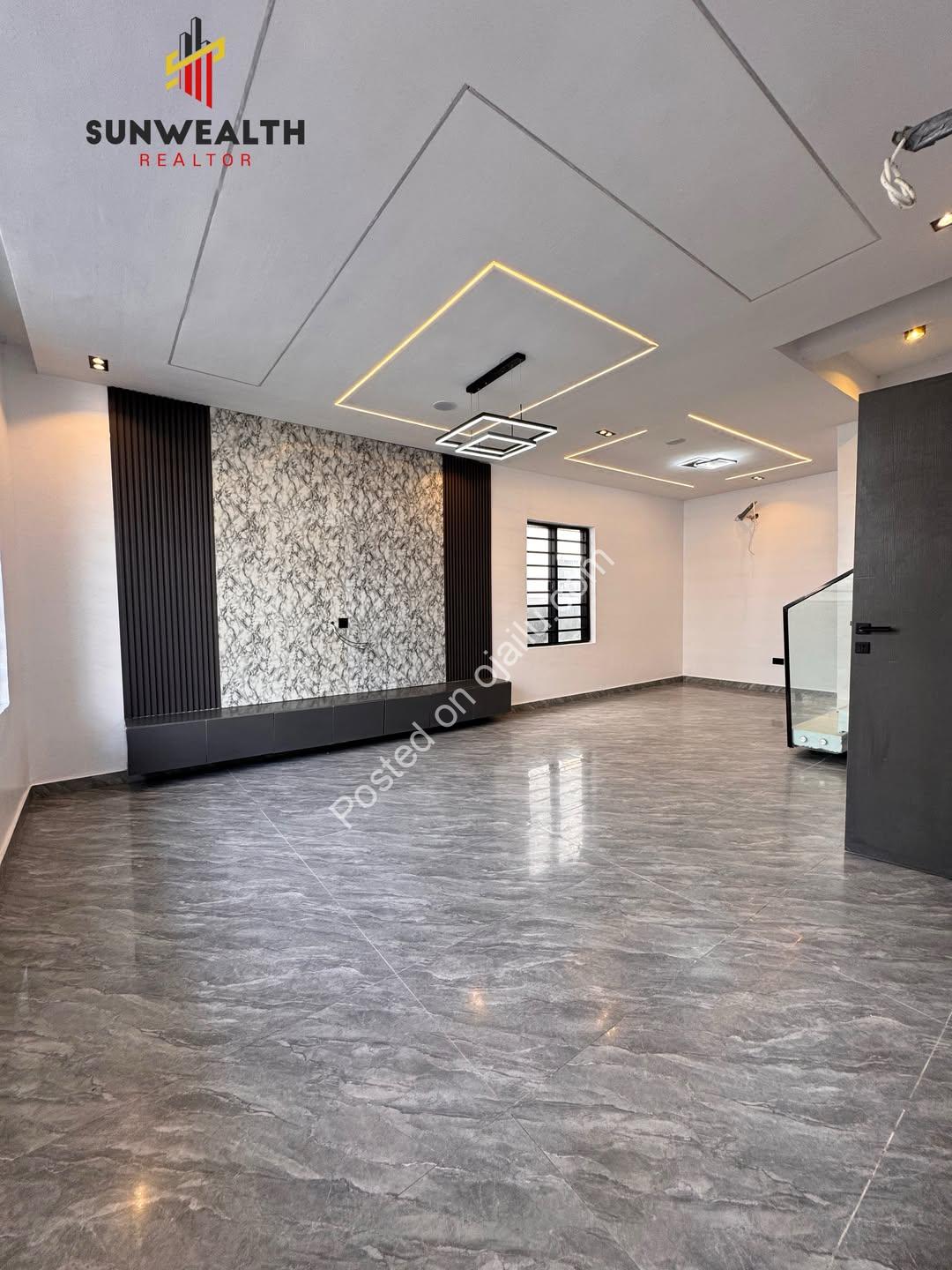 Your Dream Home Awaits: Brand-New 4-Bed Duplex with Pool in Orchid