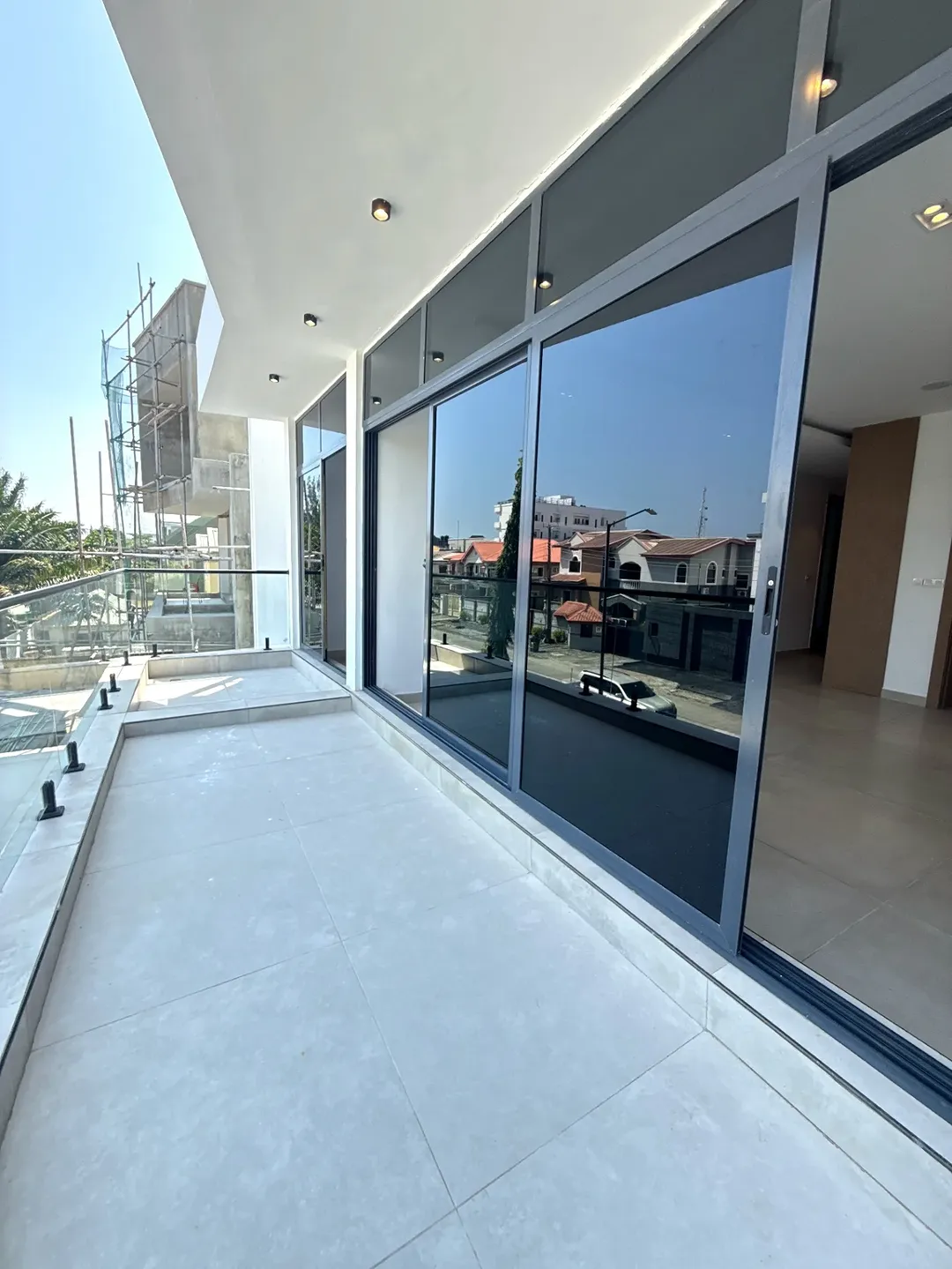 # Unlock Resort-Style Living: En-suite Cinema, Gym & Pool
