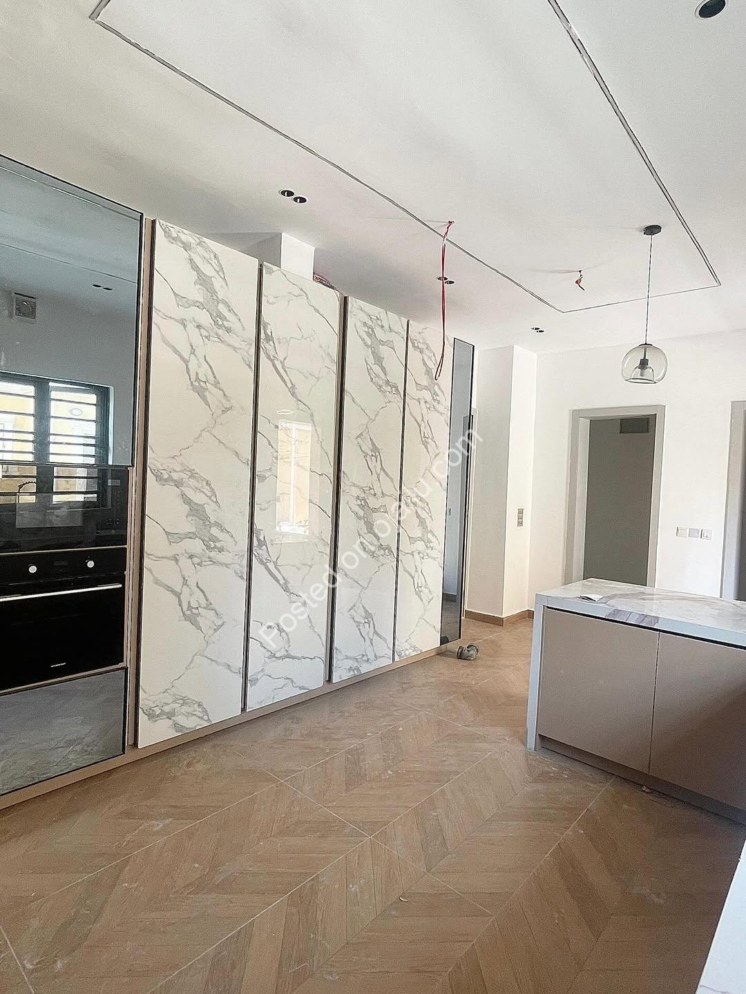 600sqm Corner-Piece: Cinema, Rooftop Terrace & Pool in Chevron