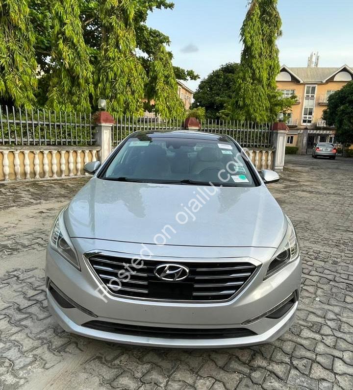 Luxury & Panoramic Sunroof: 2015 Sonata Limited