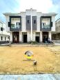 Modern 3BR Duplex with Bluetooth Sound System