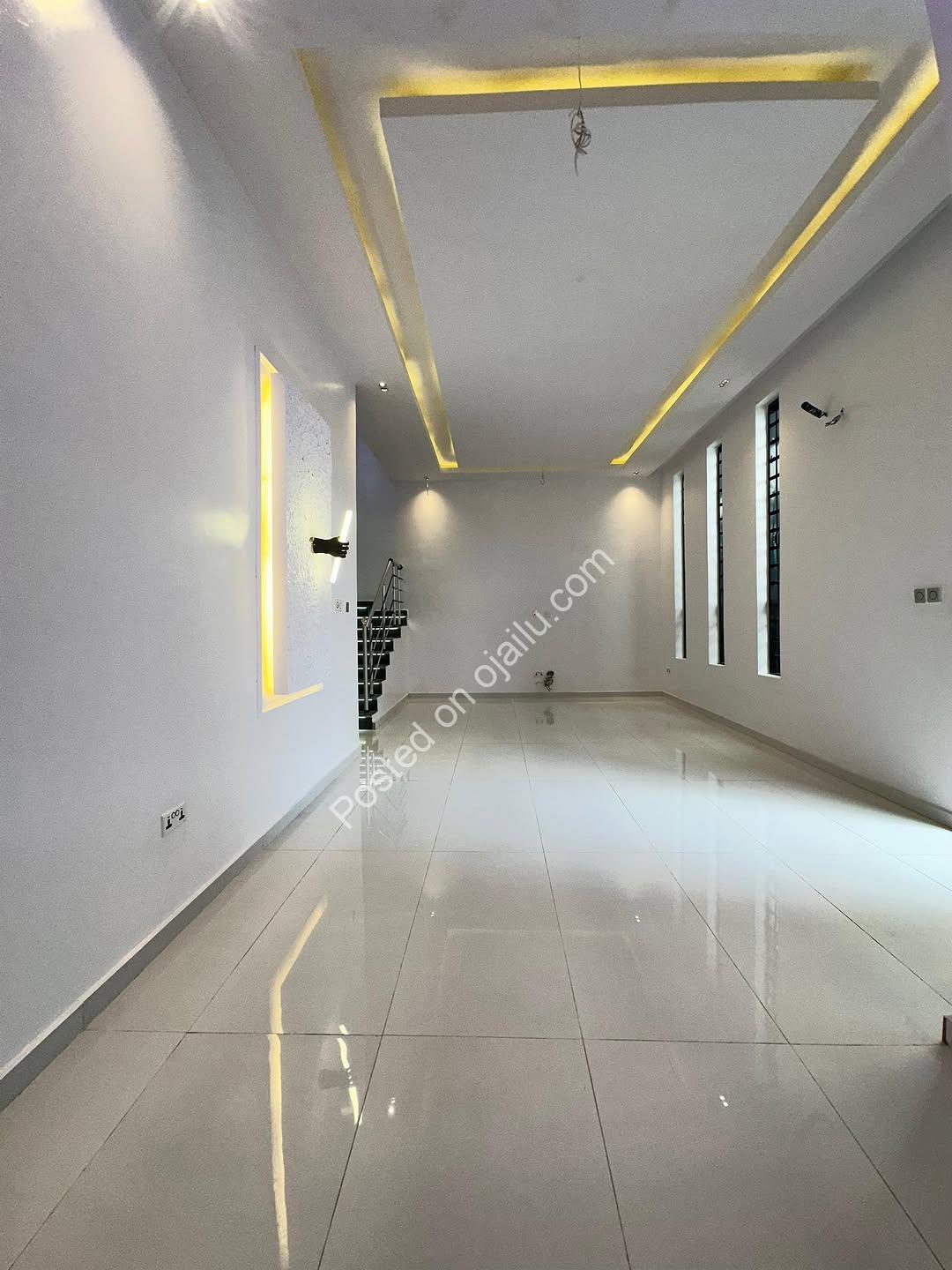 4-Bed Duplex with BQ in Chevron Lekki
