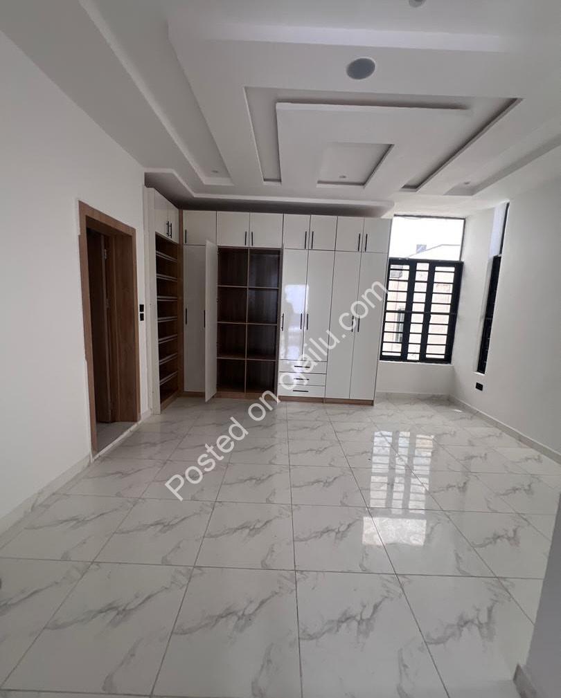 Your Dream Home Awaits: 4BR Terrace Duplex with BQ in Ologolo