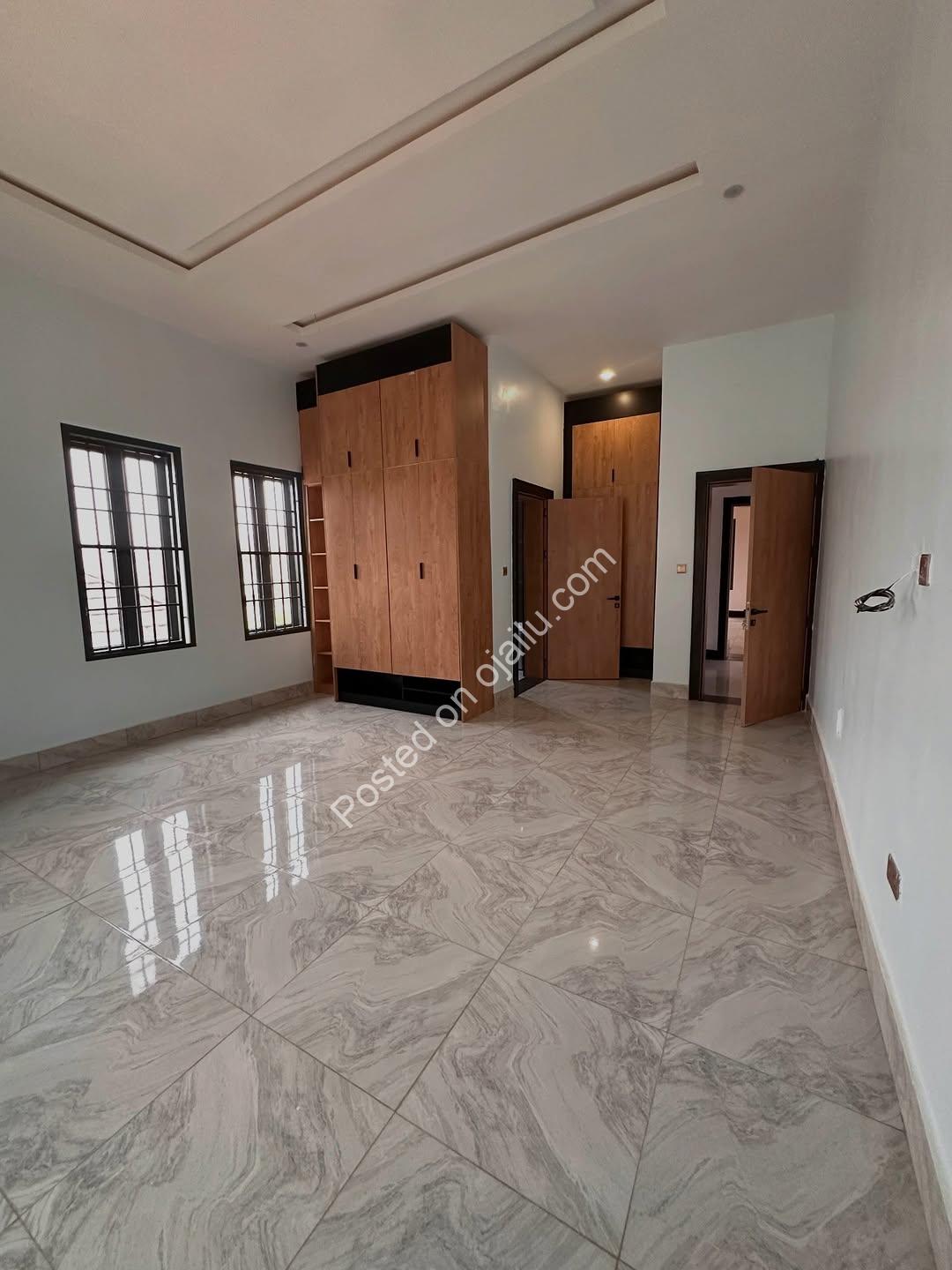 Gwarinpa’s Finest: 7-Bed Smart Home + Pool & BQ