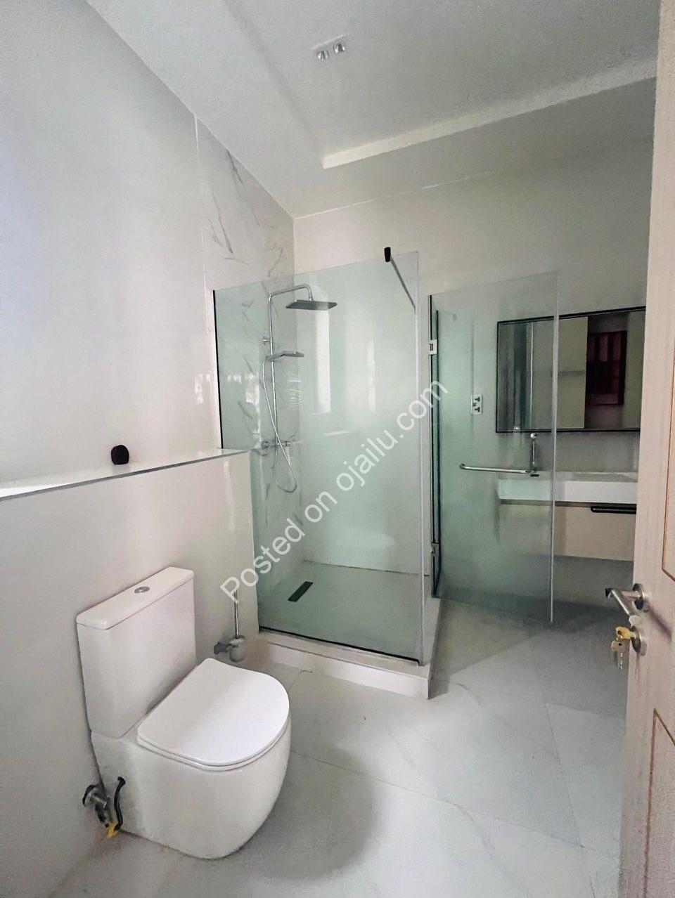 Elite 5-Bed Duplex with BQ in Secure Lekki Estate