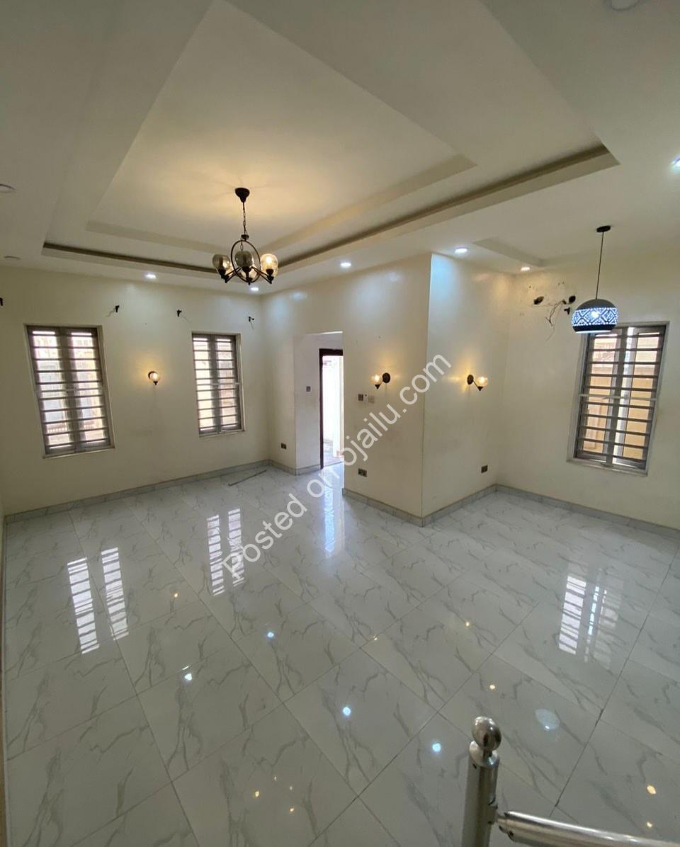 Ikota’s Finest: 5 En-Suite Bedrooms, Move-In Ready