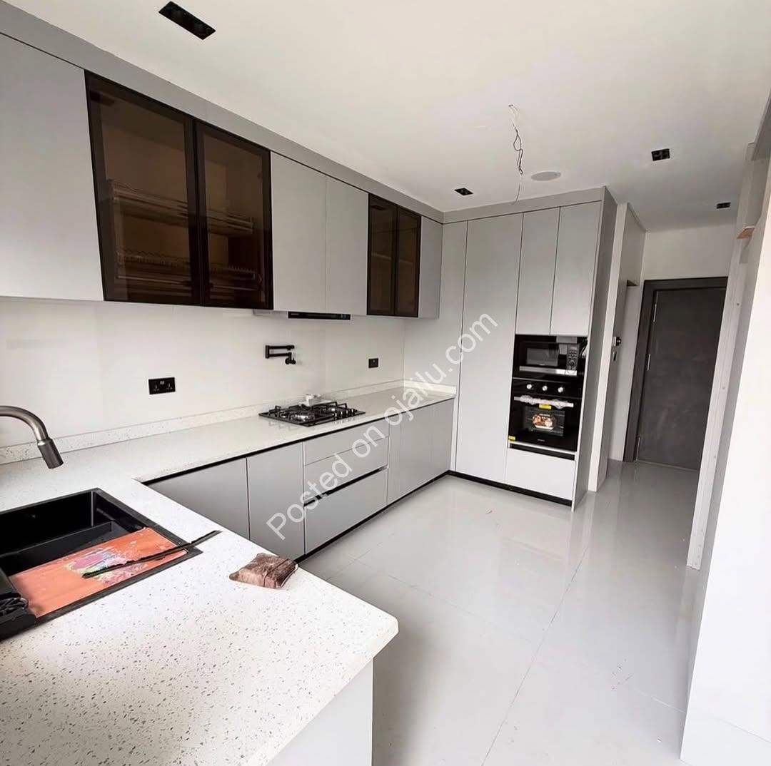 Smart 3-Bed Haven with Alexa & BQ in Jahi