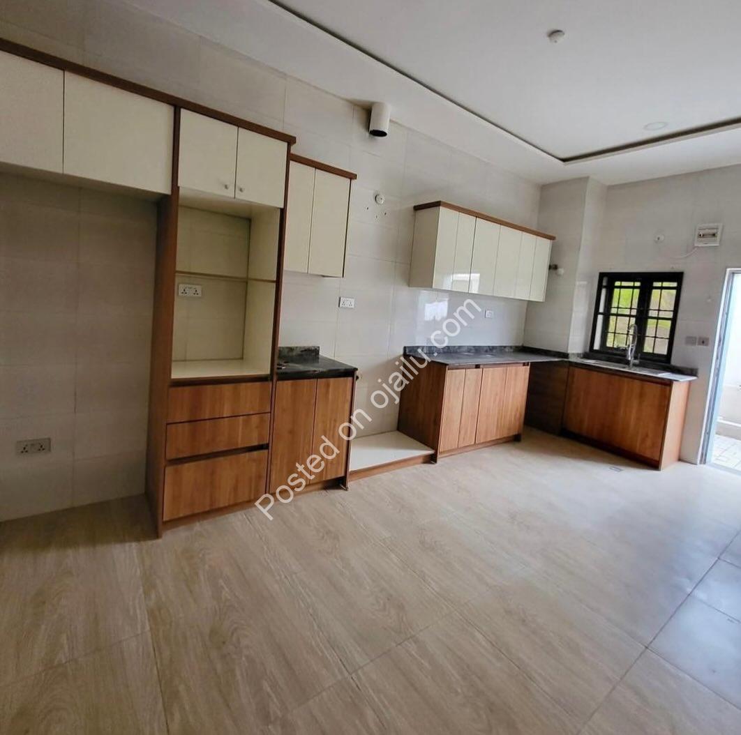 New-Build 4-Bed Terrace in Guzape: ₦370M