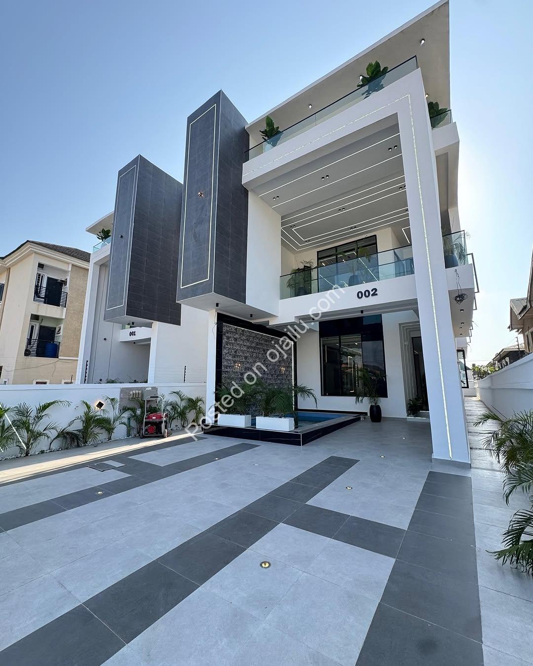 ELEVATED ESTATE LIVING: 5-Bed Duplex with Pool & Gym – Now 420M