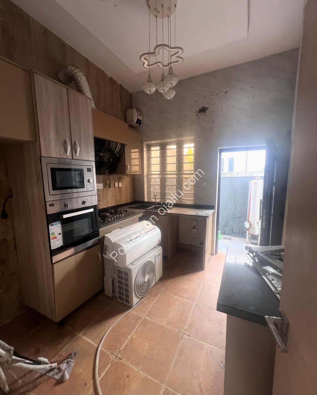 Your Ikota Dream: 4-Bed Ensuite Duplex for Sale