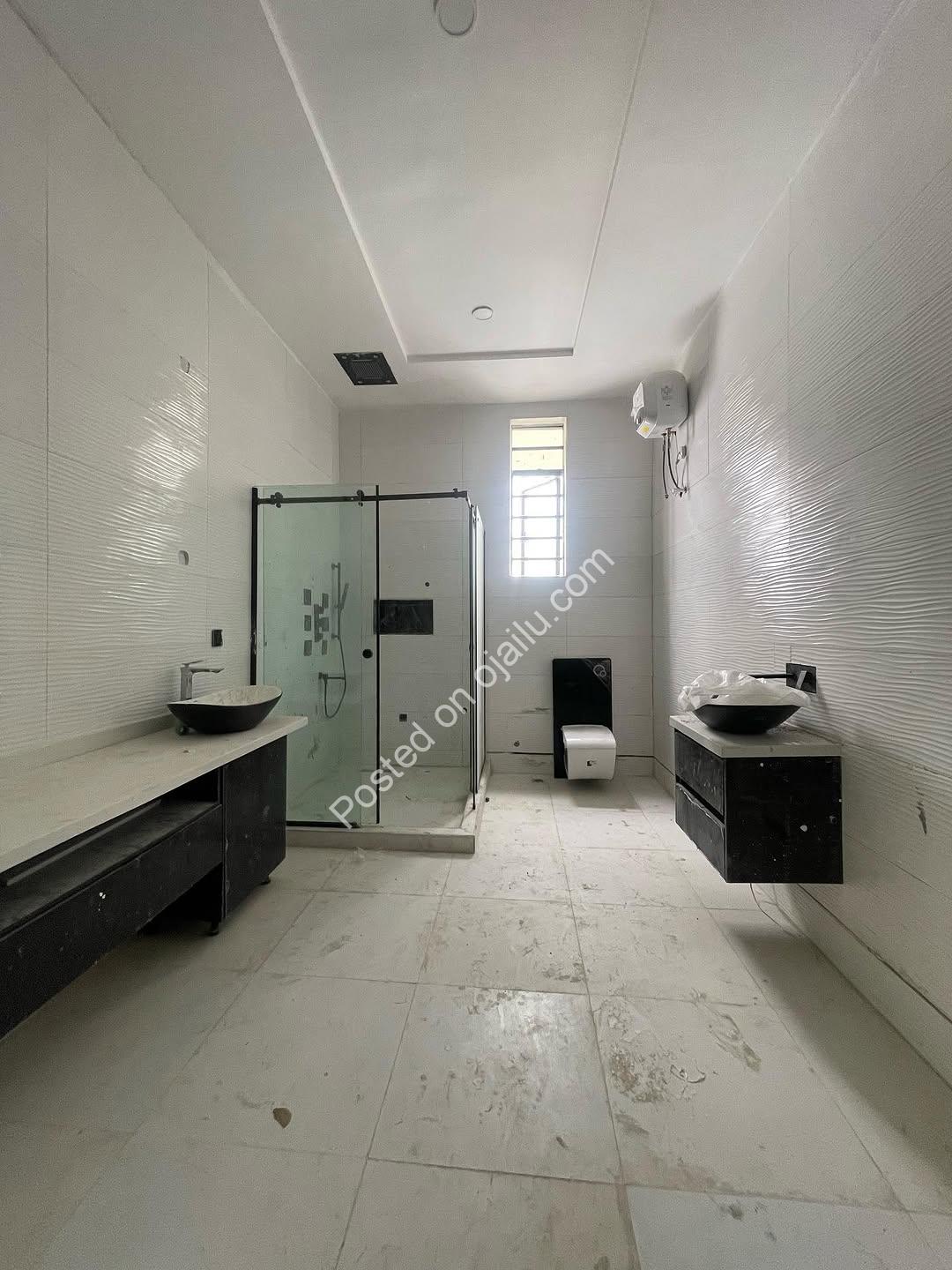 Your Private Resort Awaits: 5BR Duplex with Cinema & Pool