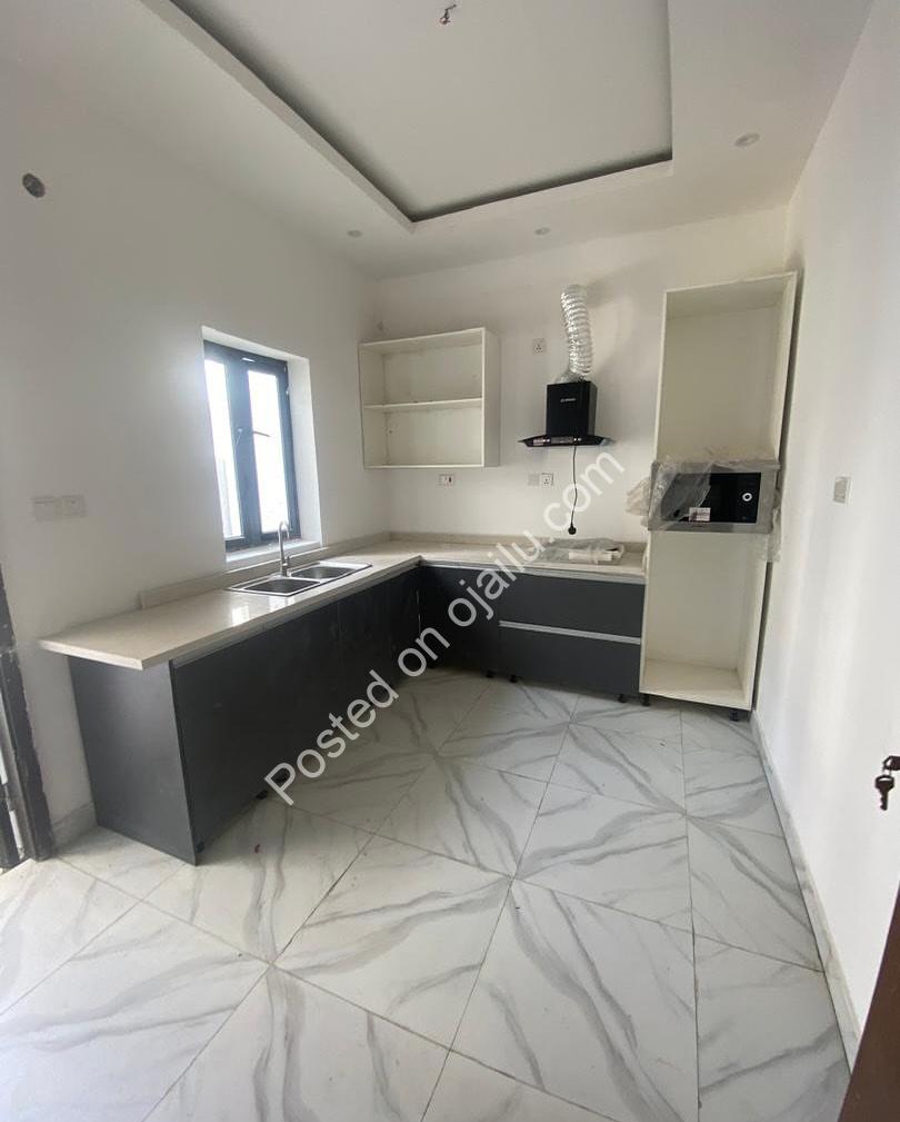 Step Into Your Ikota Dream: 4-Bed Duplex with En-Suites