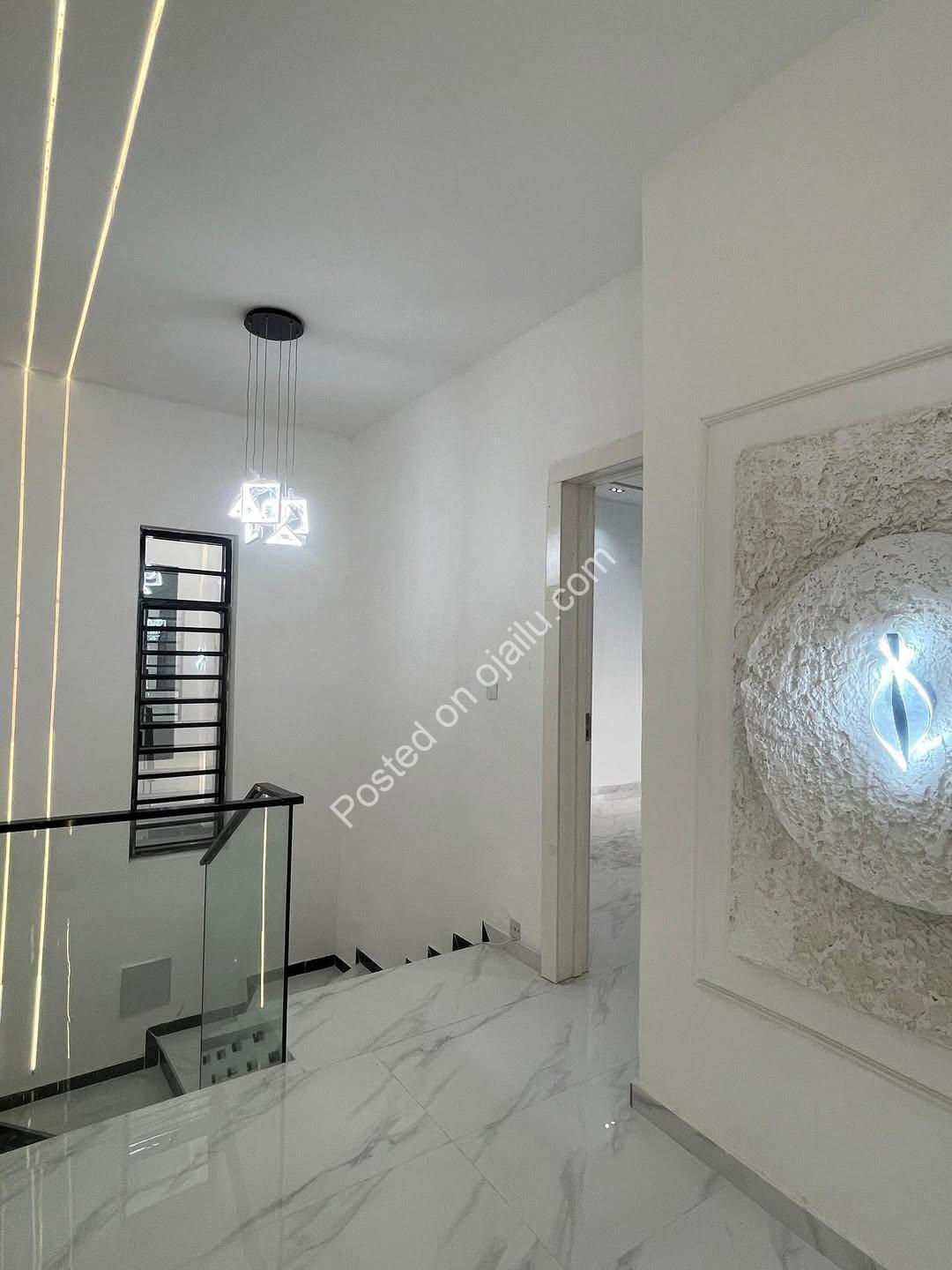 Chevron Dream Home: 5-Bed Pool Villa + BQ