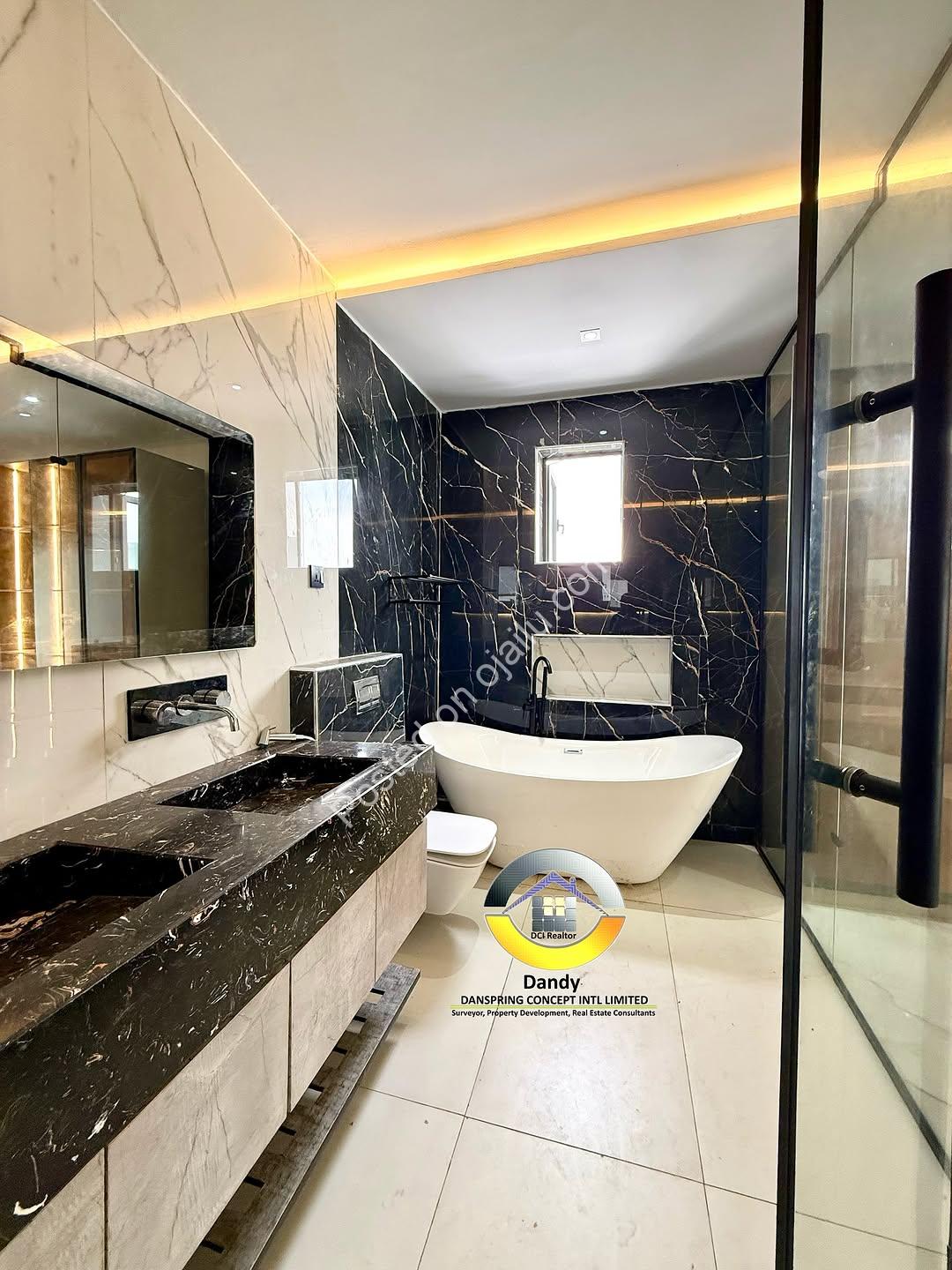 Ikate Gem: 5-Bed Duplex with Pool & Cinema