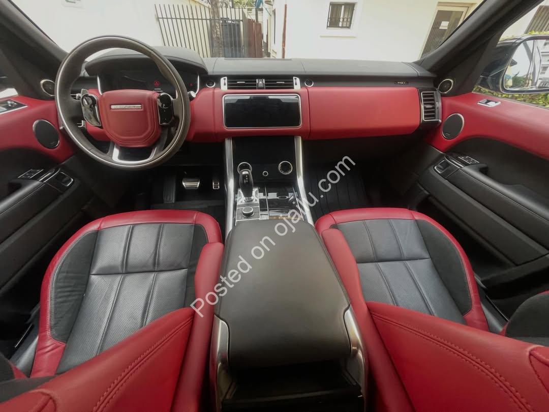 “Own the Road: 2019 Range Rover Sport â€“ Luxury Unleashed”