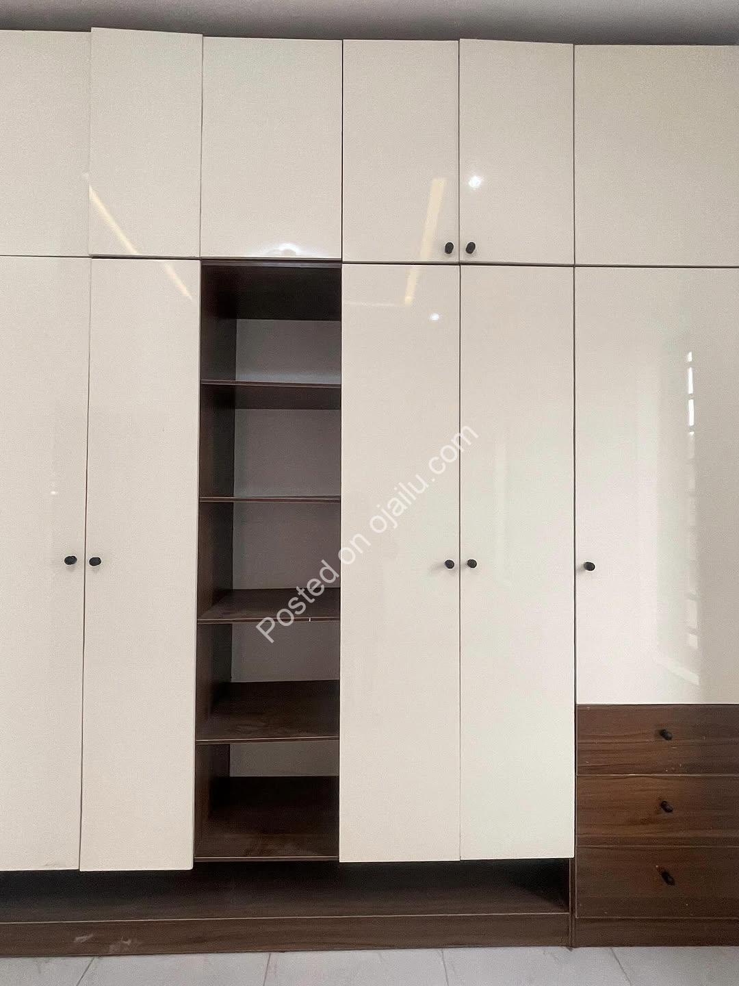 Inverter-Powered Luxury 1BR in Secure Chevron Estate