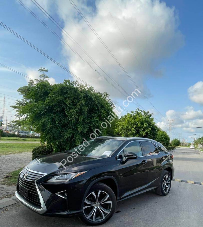 Luxury Lexus RX350: Sunroof & Safety Tech for ₦37.5M