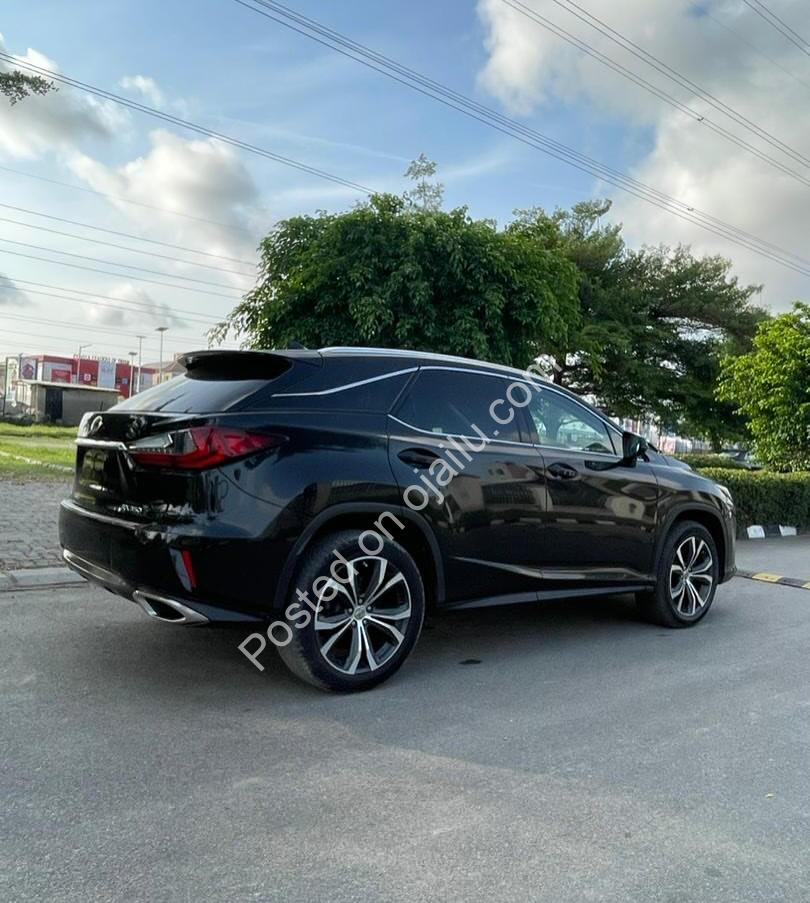 Luxury Lexus RX350: Sunroof & Safety Tech for ₦37.5M