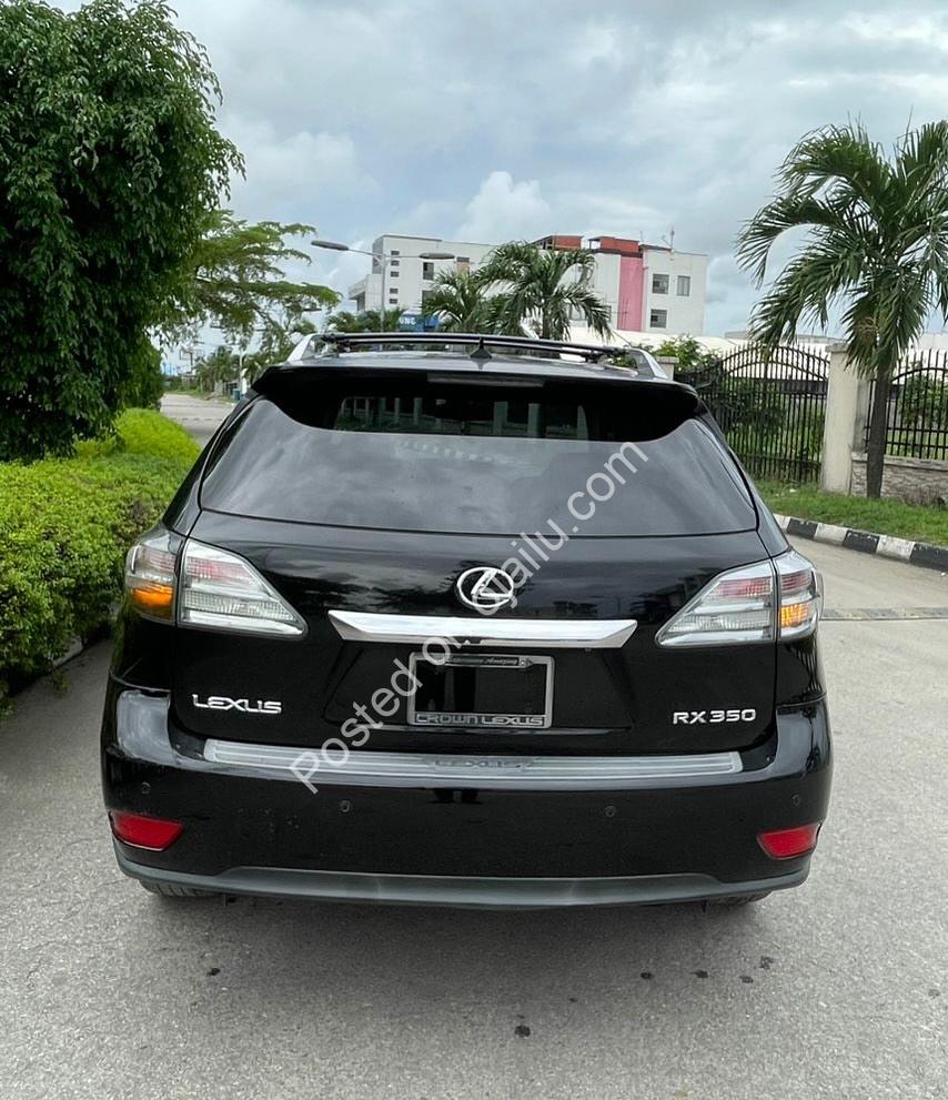 2010 Lexus RX350 – Luxury Park Assist & Sunroof!