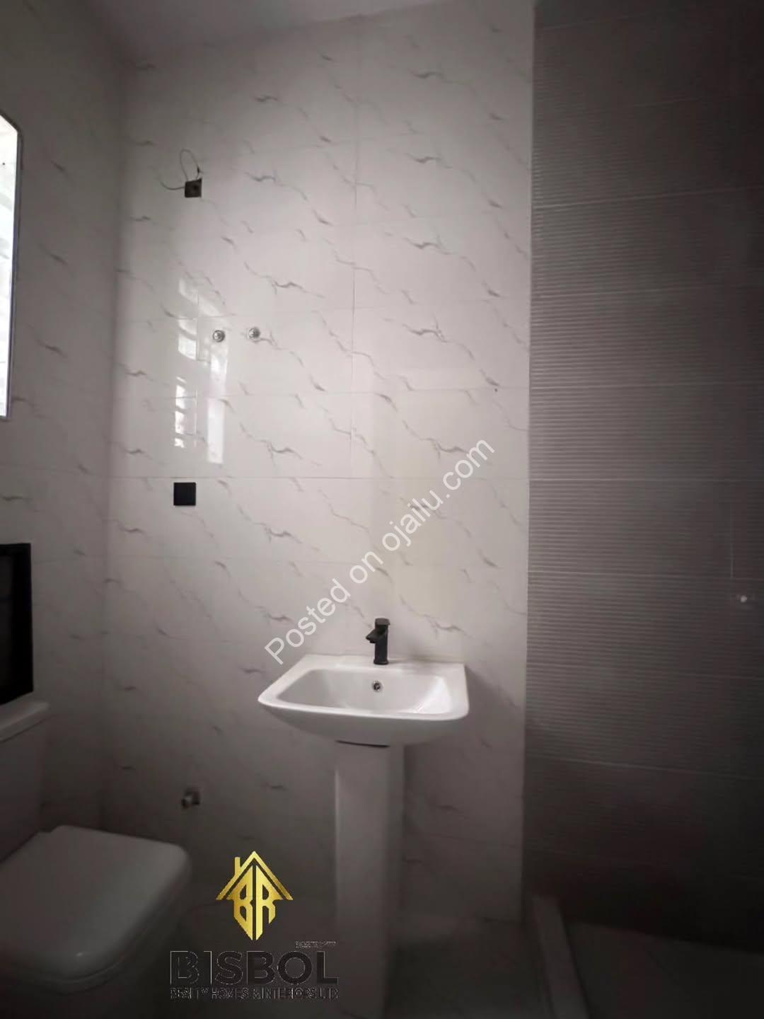 Move-In Ready: Fully Furnished 2/3 Bedroom in Ajah!