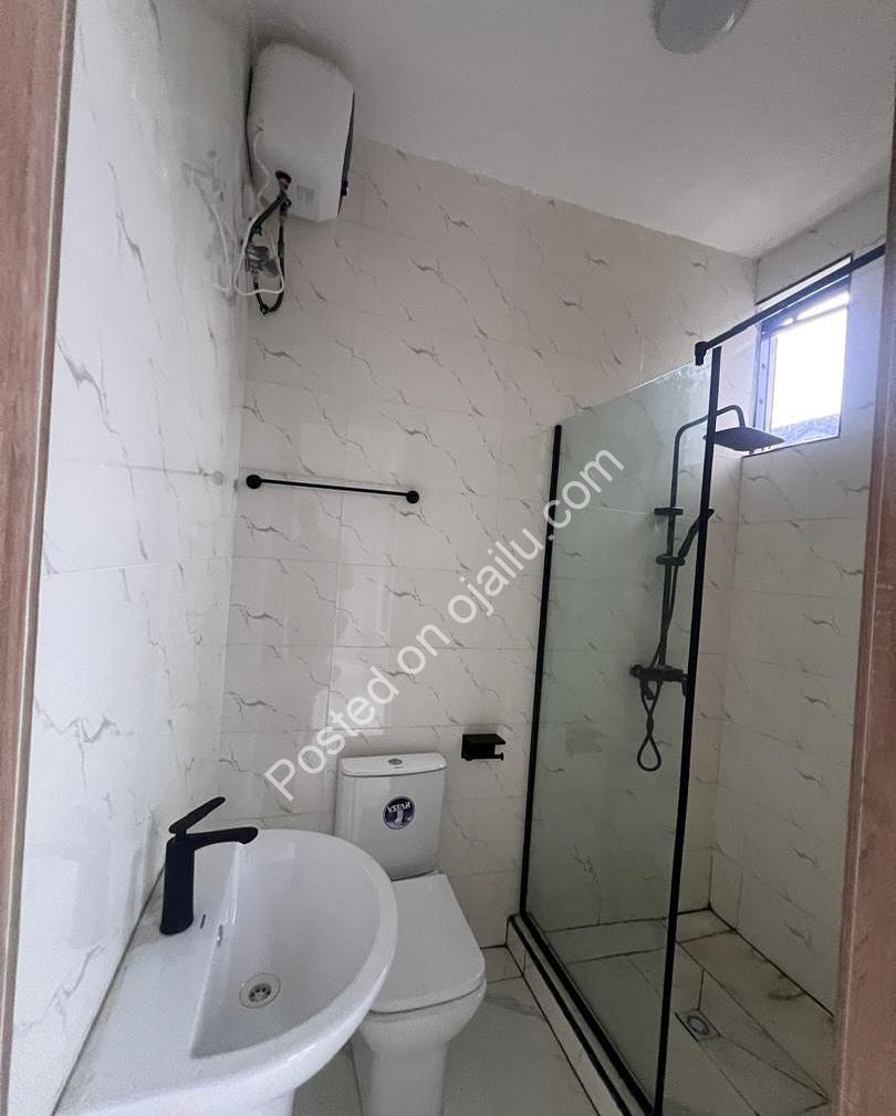 Elegant 2-Bed Ikate Home with En-Suite Bathrooms