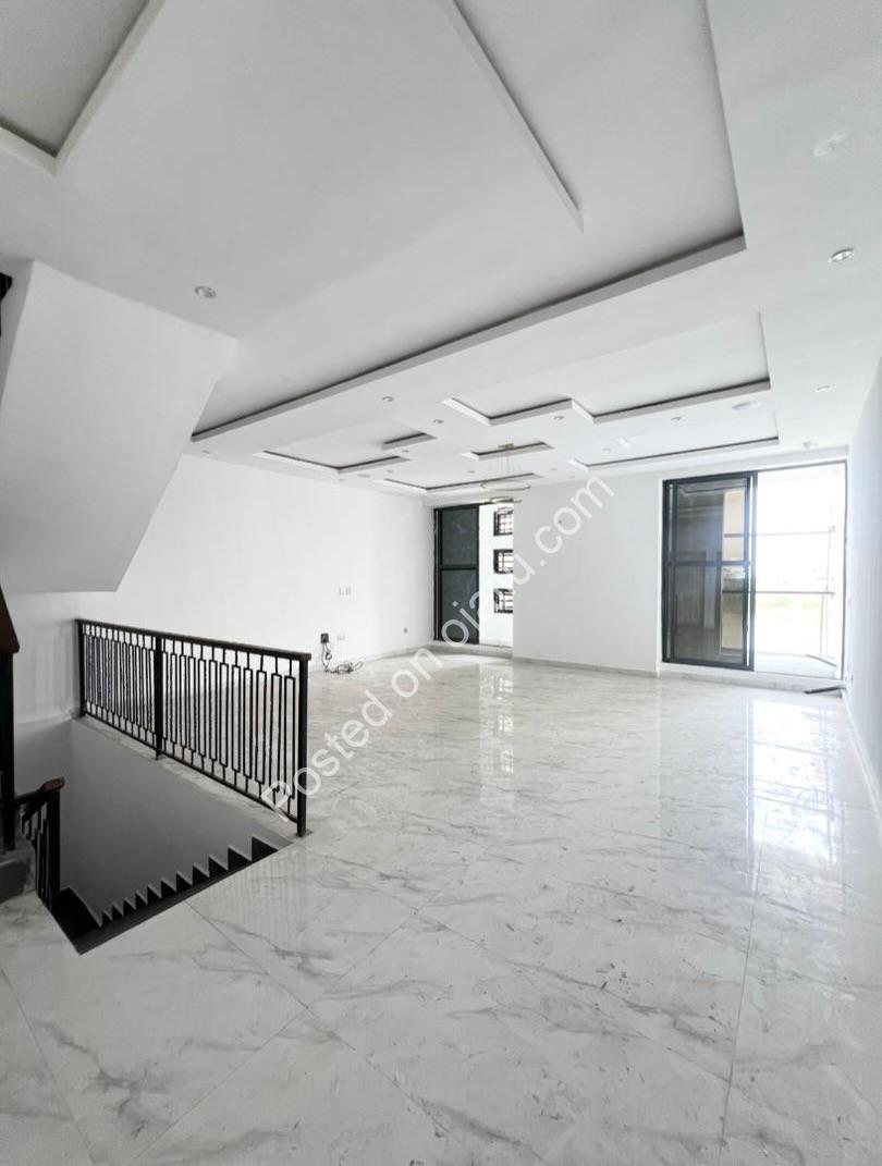 Chevron Lekki: 4-Bed Terrace Duplex with Expansive Finishes