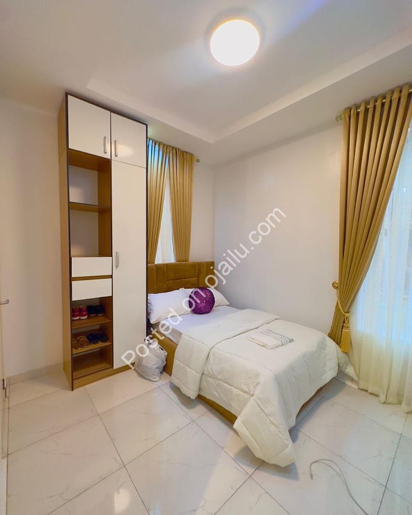 2-Bed Ologolo Beauty: En Suite Luxury Awaits!