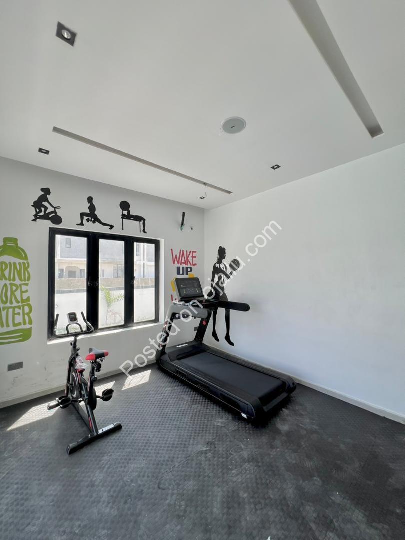 Cinema, Gym & Rooftop Oasis in Ikate