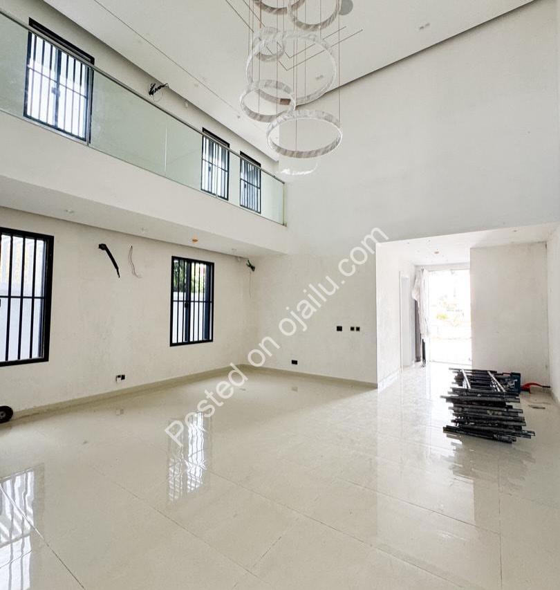 Ikate’s Finest: 5-Bed + Cinema & Gym