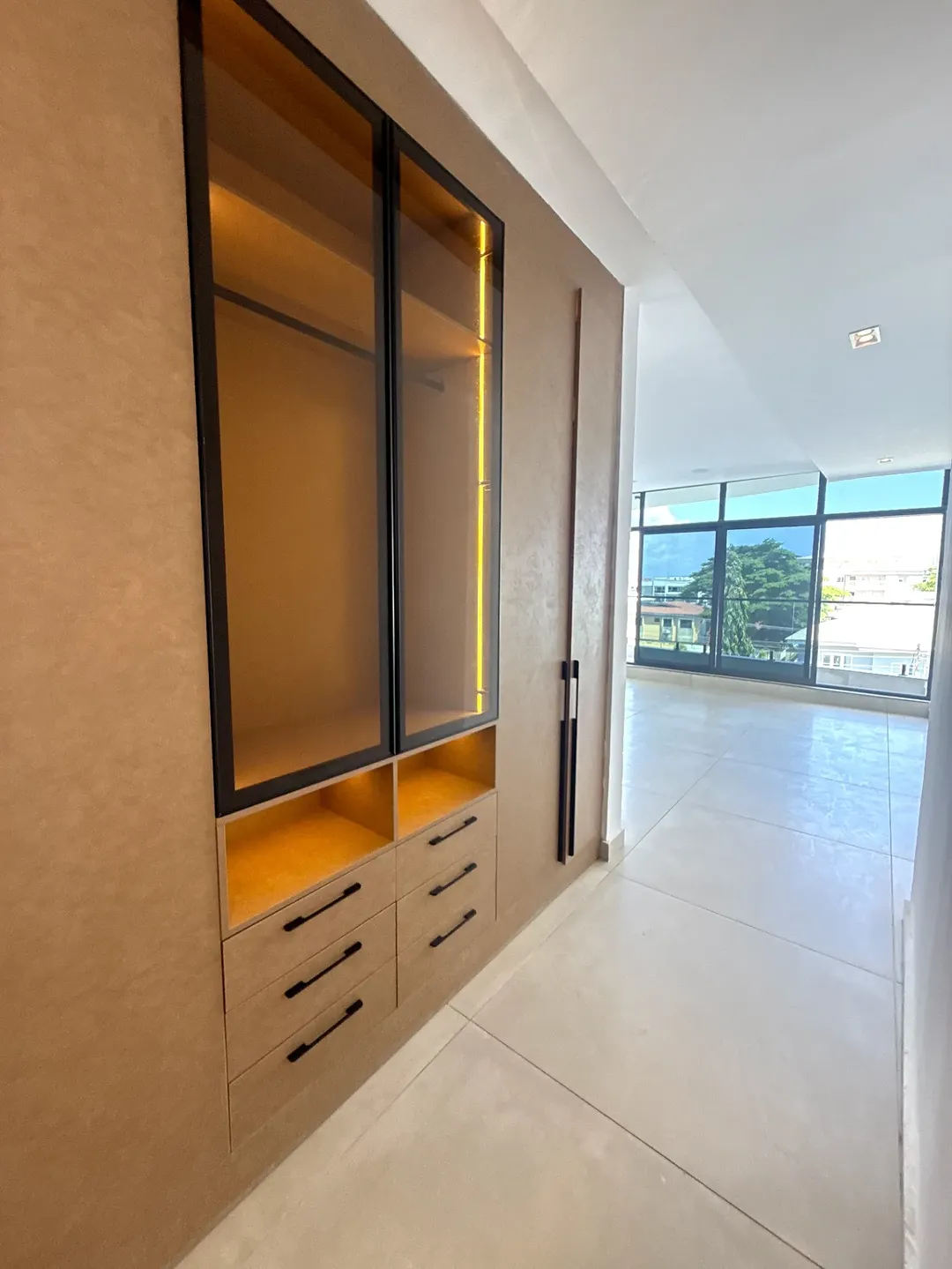 # Unlock Resort-Style Living: En-suite Cinema, Gym & Pool