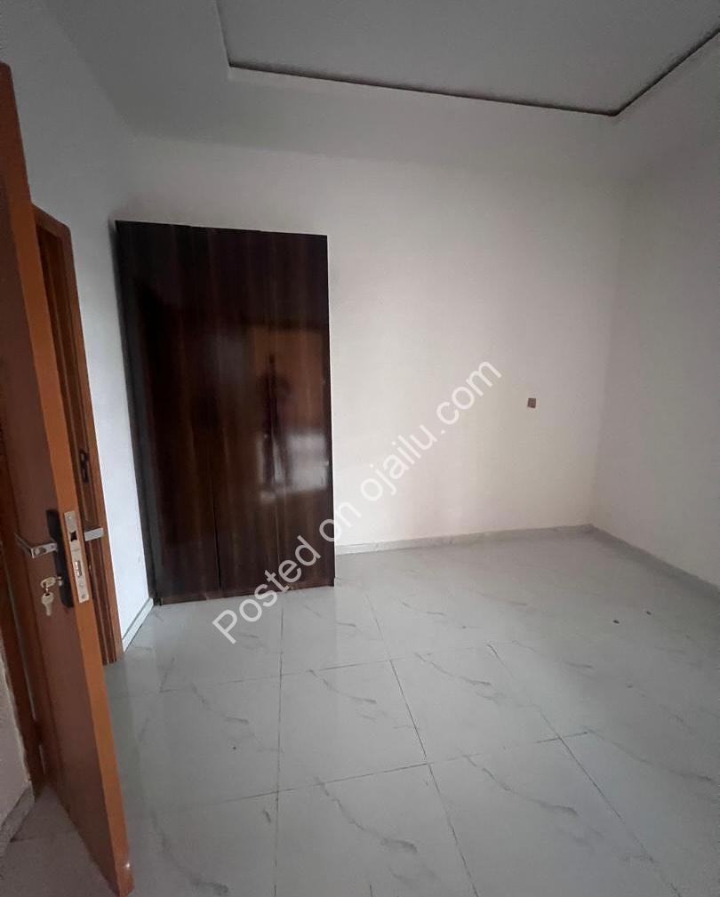 Spacious 1-Bed En-suite in Lekki for N60M
