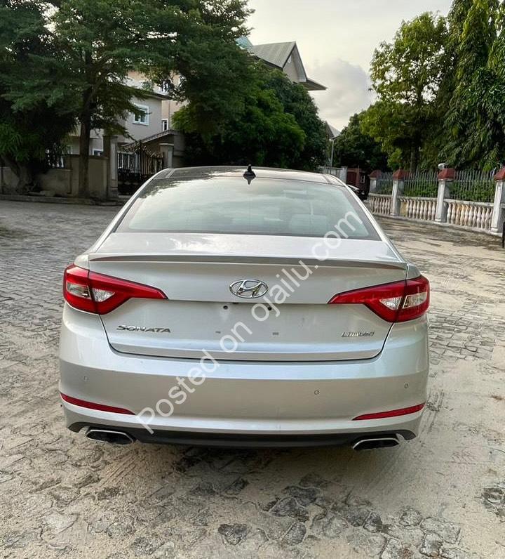 Luxury & Panoramic Sunroof: 2015 Sonata Limited