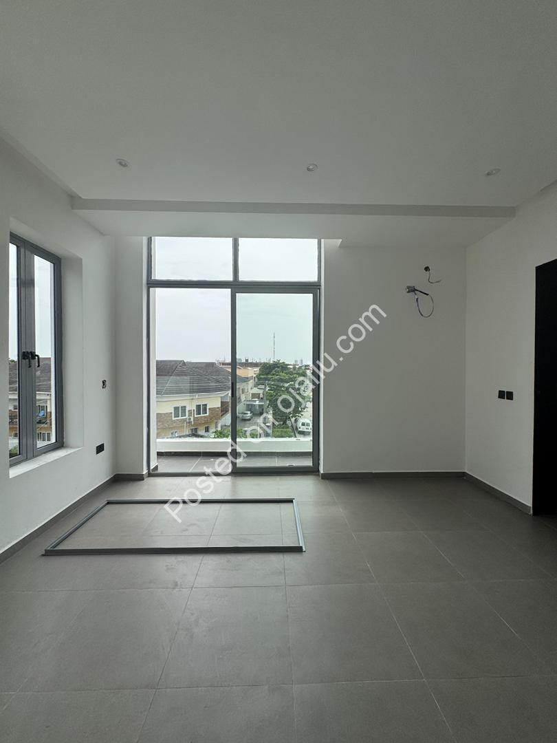 Prime 3-4BR Terrace Duplexes with BQ in Lekki Phase 1