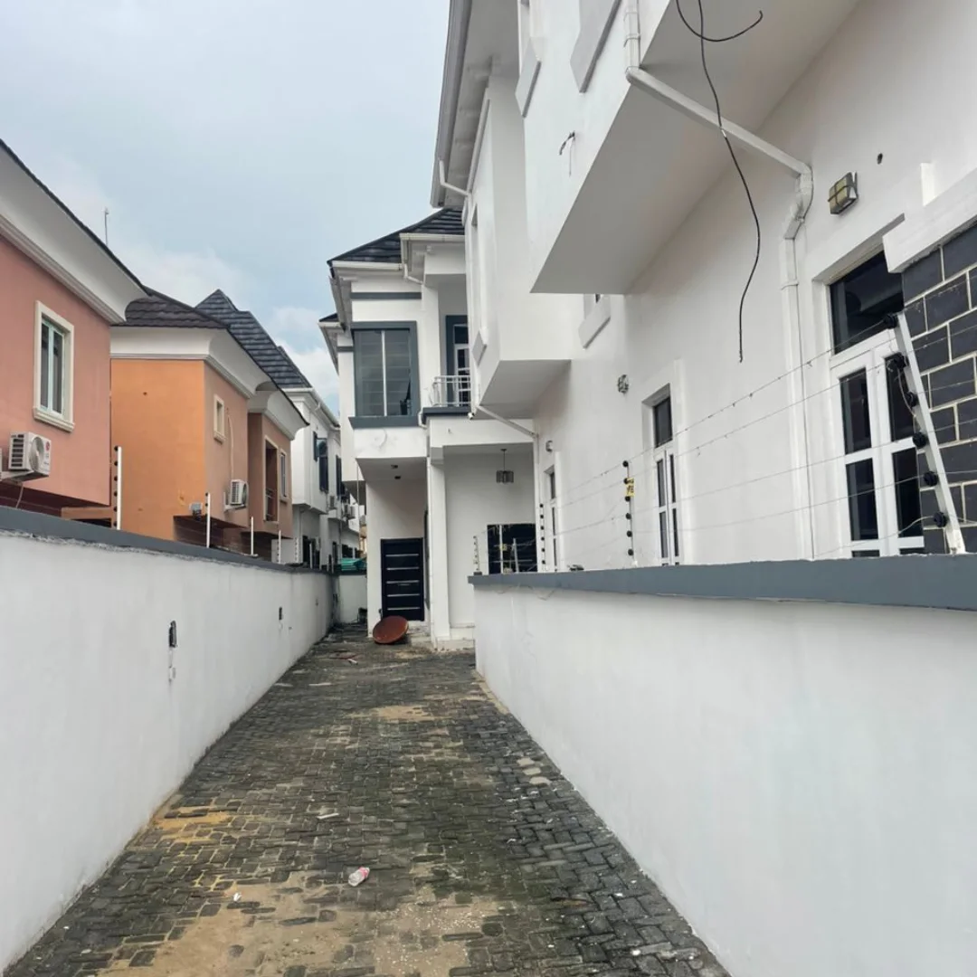 Your Ikota Villa Dream Awaits: 4BR Semi-Detached