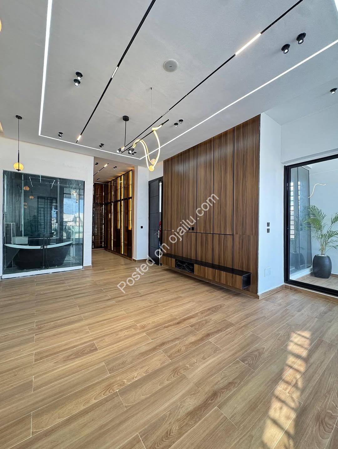 Ikota Dream Home: 5-Bed Pool & Gym Oasis Slashed to ₦420M