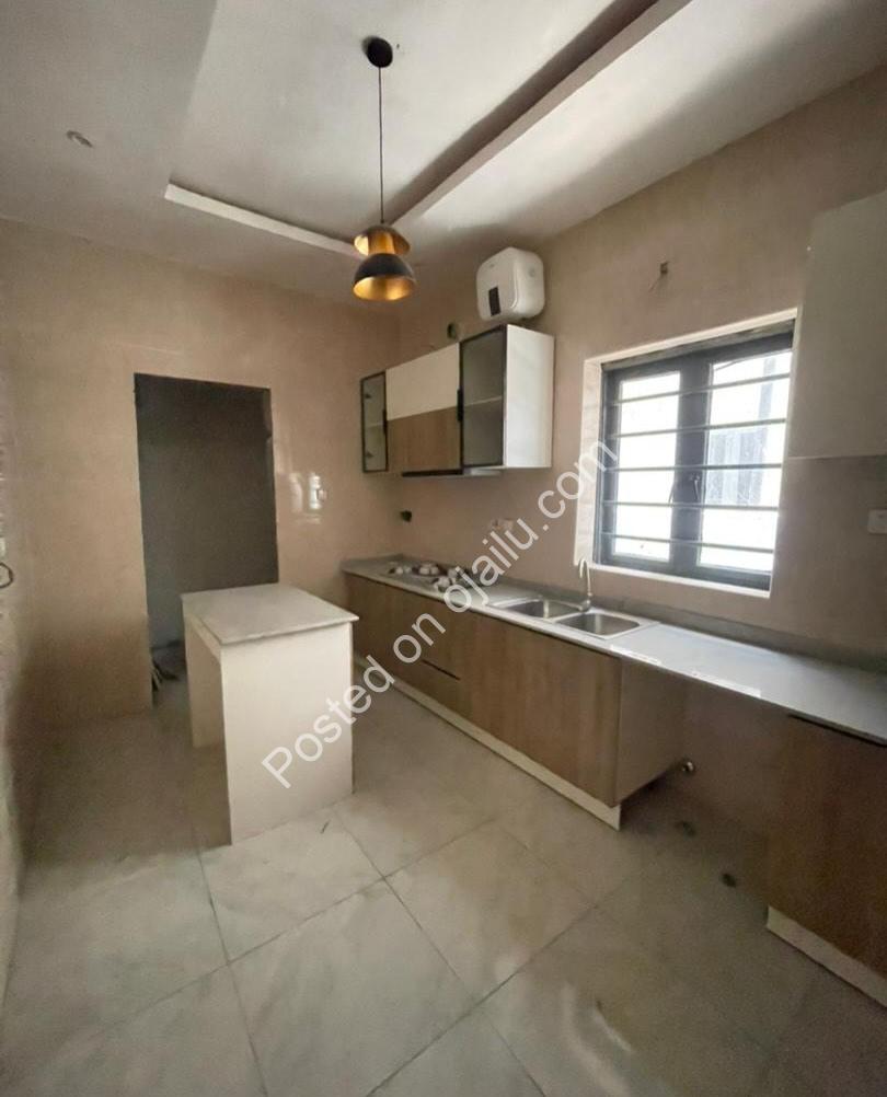 Dream Home Awaits: 4-Bed Semi-Detached Duplex in Orchid Lekki