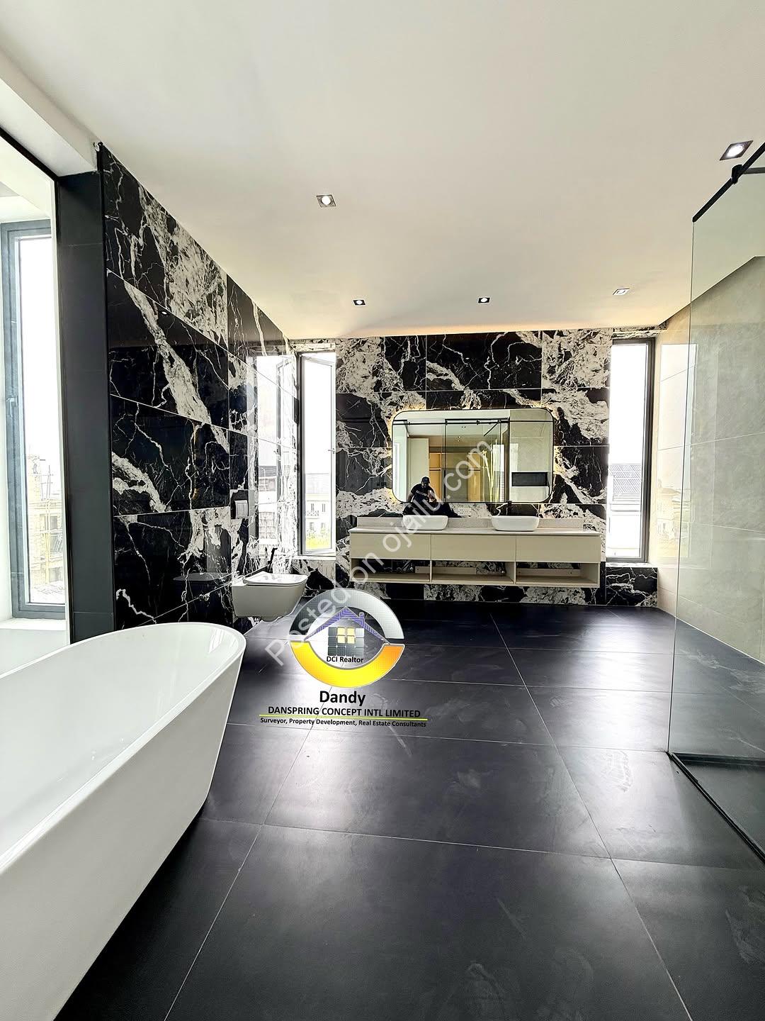 Cinema & Pool: Modern 5-Bed Dublex in Ikate