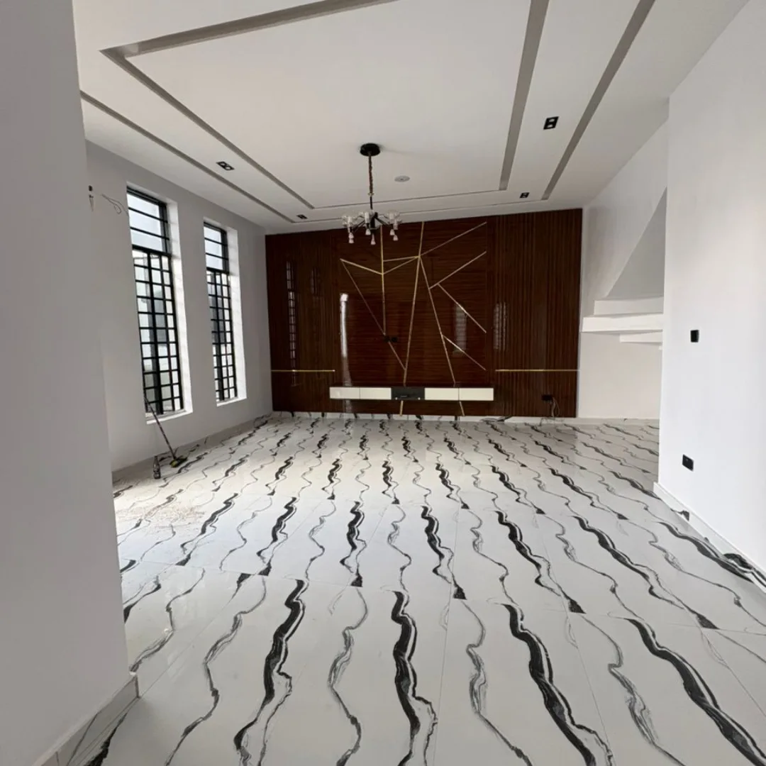 18hrs Power, 4-Bed Duplex with BQ in Orchid Lekki
