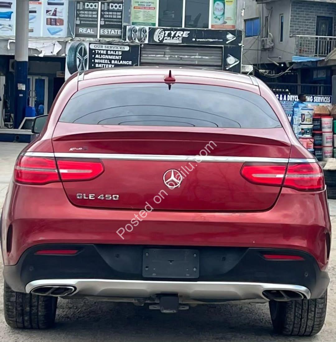 Mercedes GLE 450: Full Options, Immaculate Condition